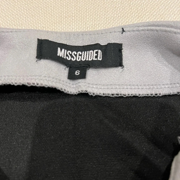 Misguided size 6 Mini Skirt tie embellishment and slit - Picture 2 of 8